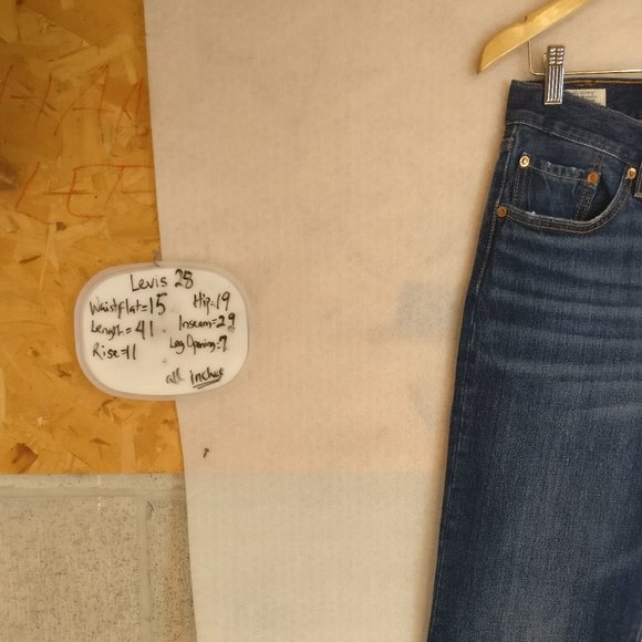 Levi 501Premium Original Fit Straight Leg Jean Button Fly HighRise 28,100%Cotton - Picture 9 of 14